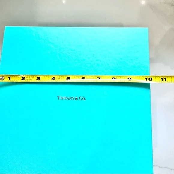 Tiffany & Co Big Tiffany Gift Box in Tiffany Blue Signature color 💚💙🎁 - Picture 13 of 16